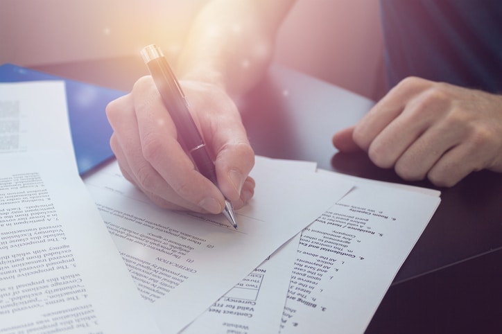 résilier son assurance auto avec la loi chatel