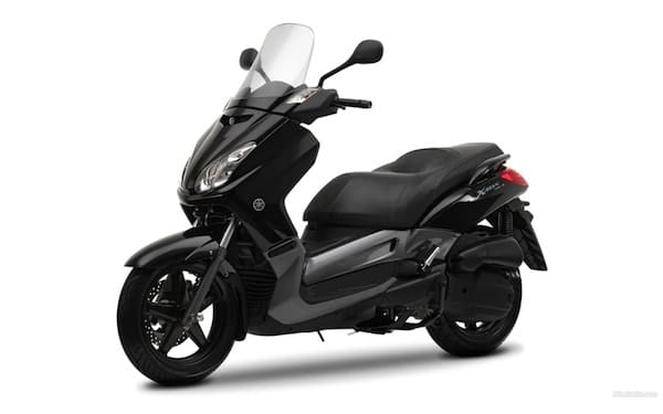 Yamaha X-MAX 125