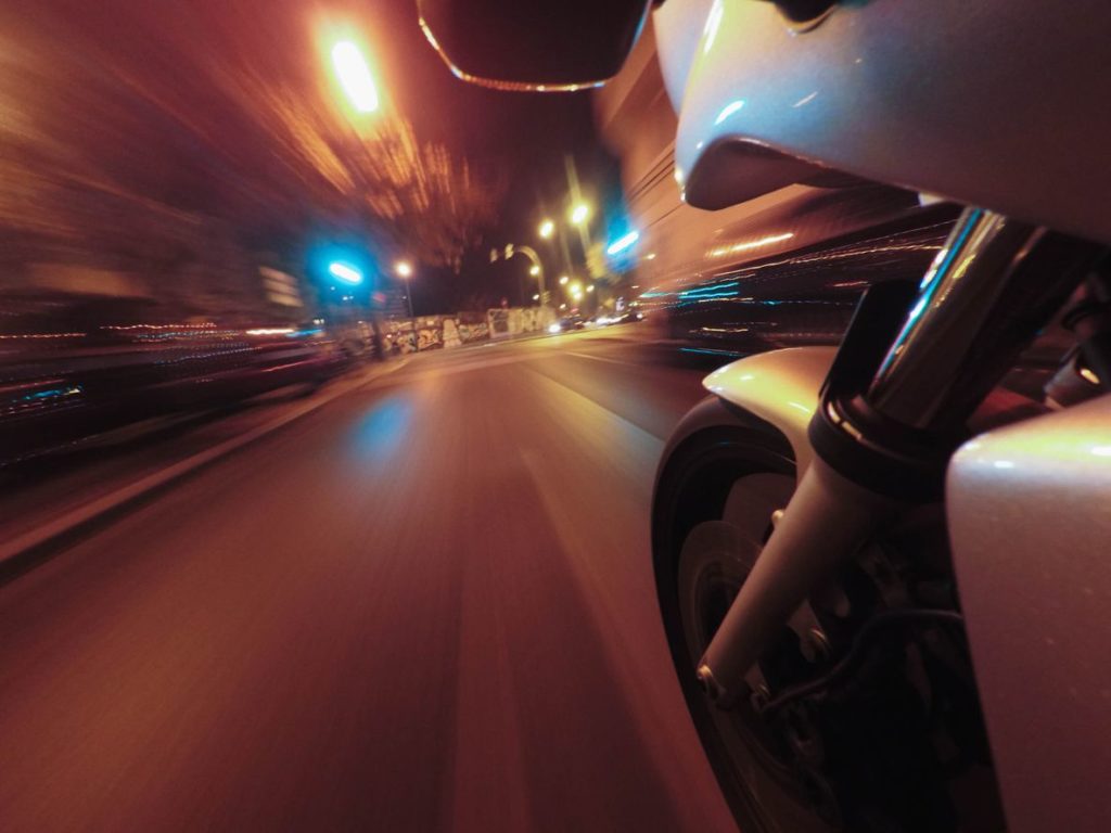 Débridage moto, retrofit : l’impact sur le prix de l’assurance